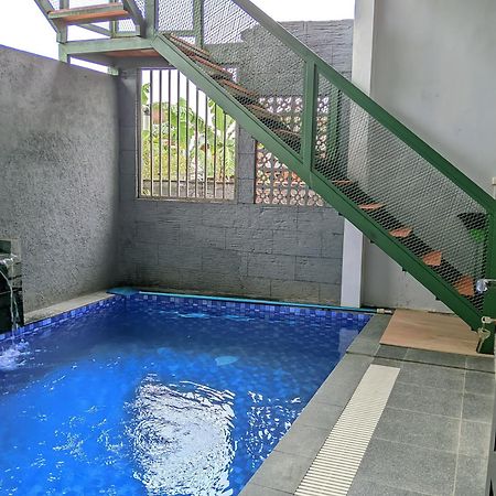 Villa Mutiara Panderman Tlekung Exterior foto