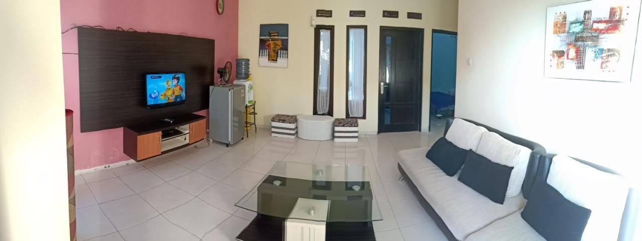 Villa Mutiara Panderman Tlekung Exterior foto