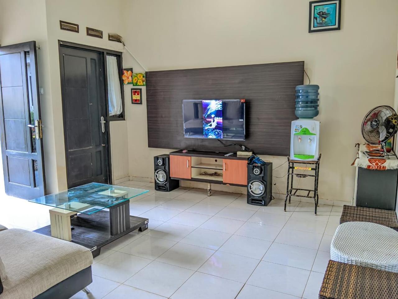 Villa Mutiara Panderman Tlekung Exterior foto