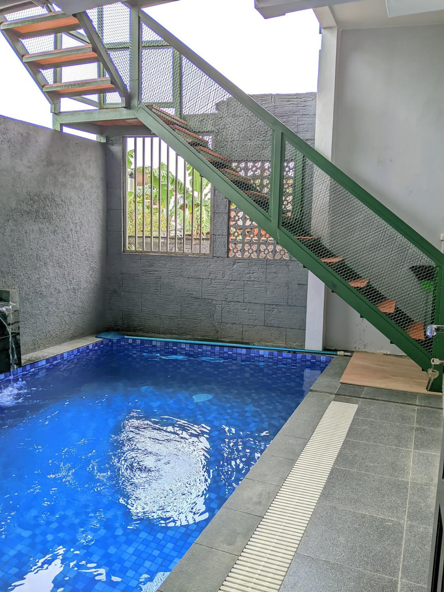 Villa Mutiara Panderman Tlekung Exterior foto